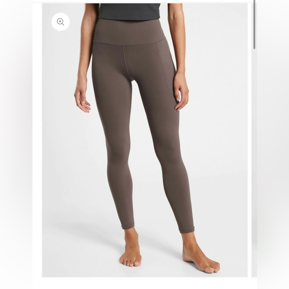 Athleta Salutation Stash Pocket II 7/8 Tight- Coffee House